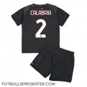 AC Milan Davide Calabria #2 Hemmatröja Barn 2022-23 Kortärmad (+ korta byxor)